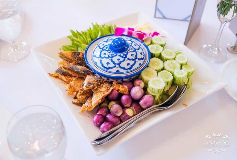 15น้ำพริกปูไข่เค็ม ผักสด ปลาทูทอดWedding_Premium Thai Table_De Bua_Am_2-8-61 (29)