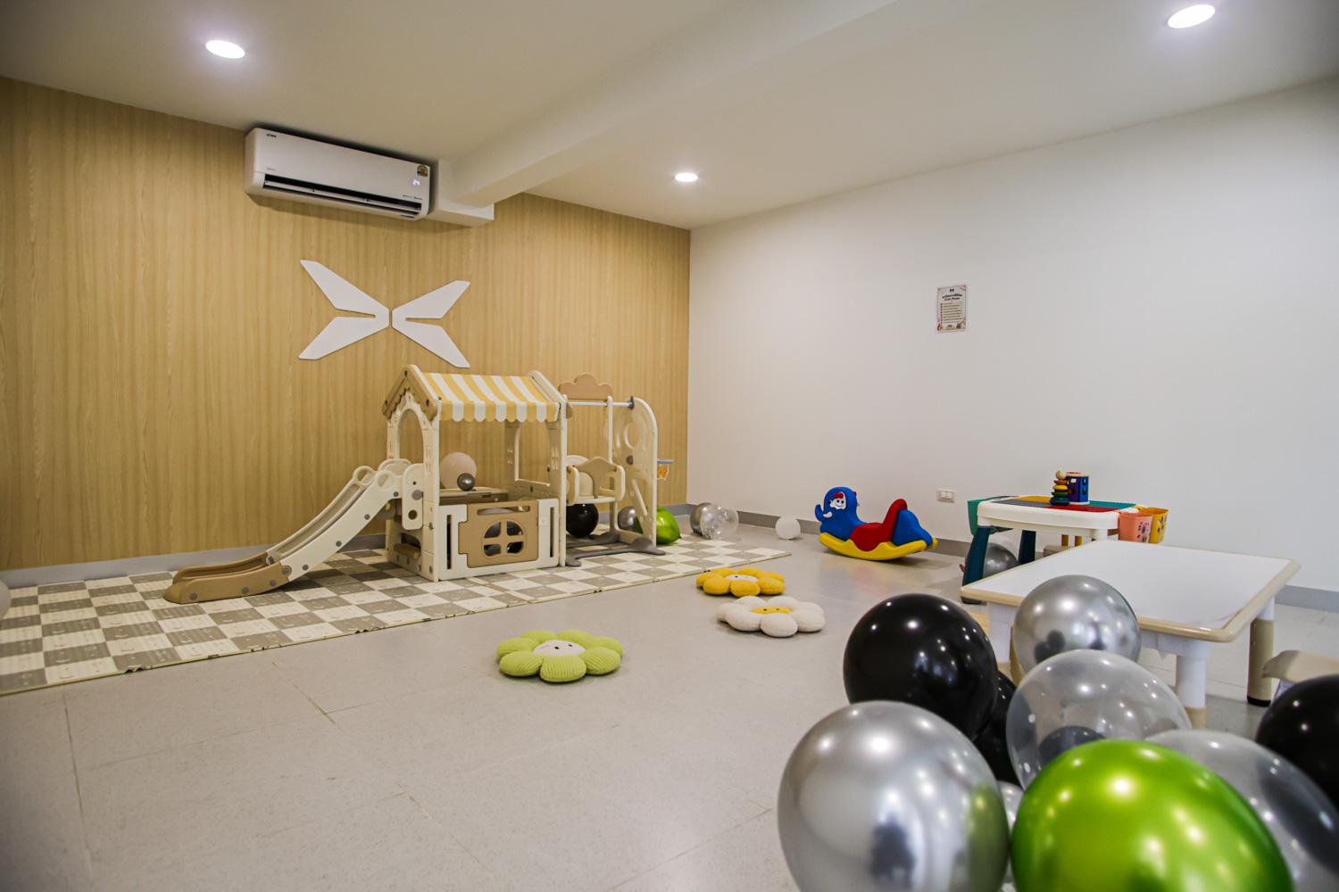 Kids Room ในโชว์รูม XPENG สาขาเพชรเกษม