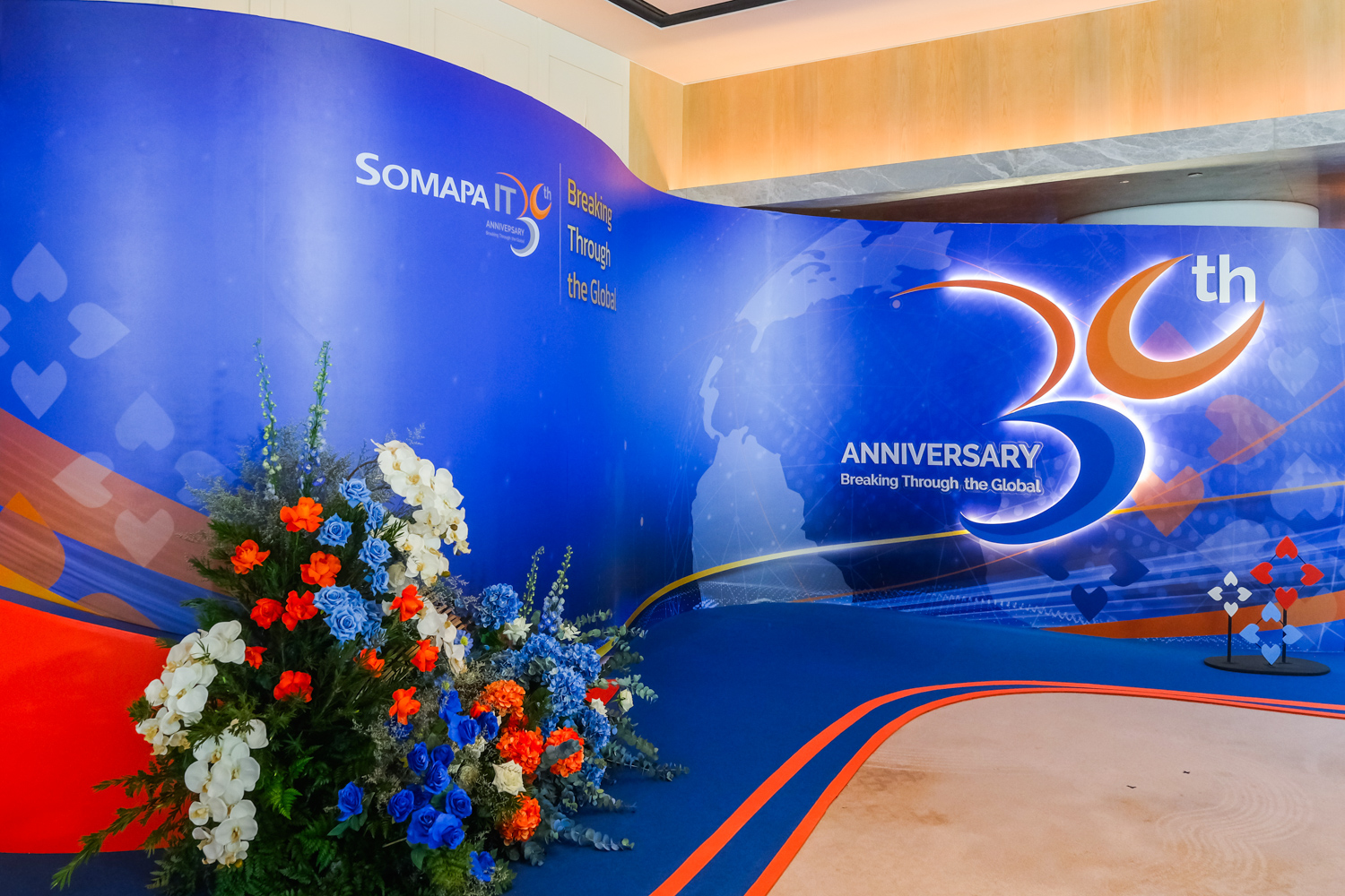 ดอกไม้ตกแต่งเวทีและพื้นที่งาน SomapaIT