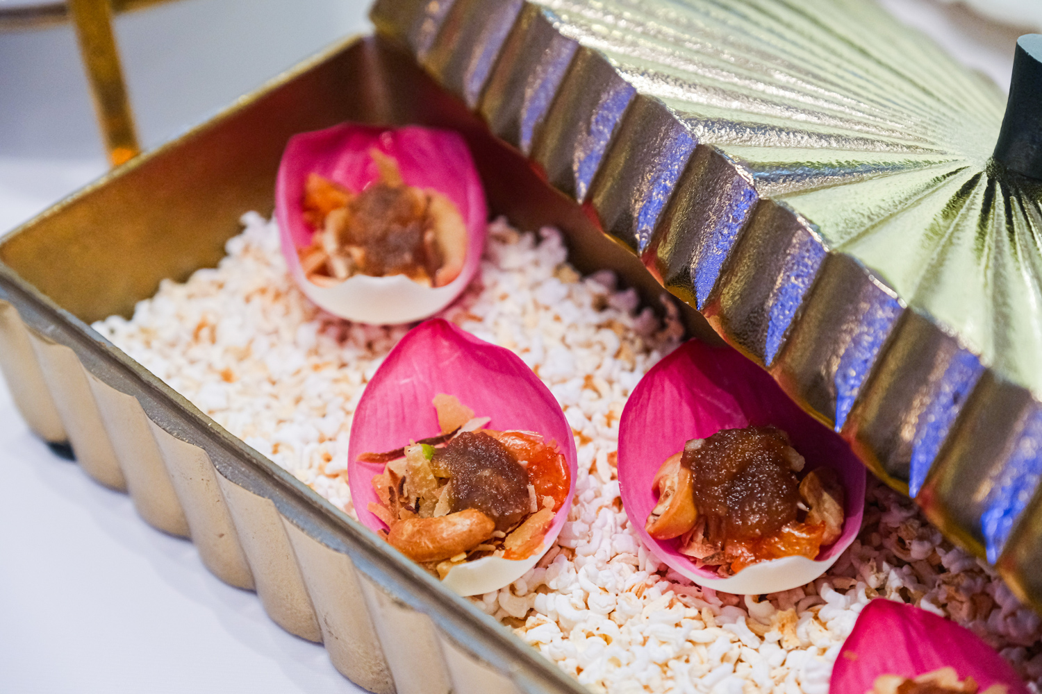 เมนูเมี่ยงบัวหลวง โดย SawSamSai Catering งาน SomapaIT