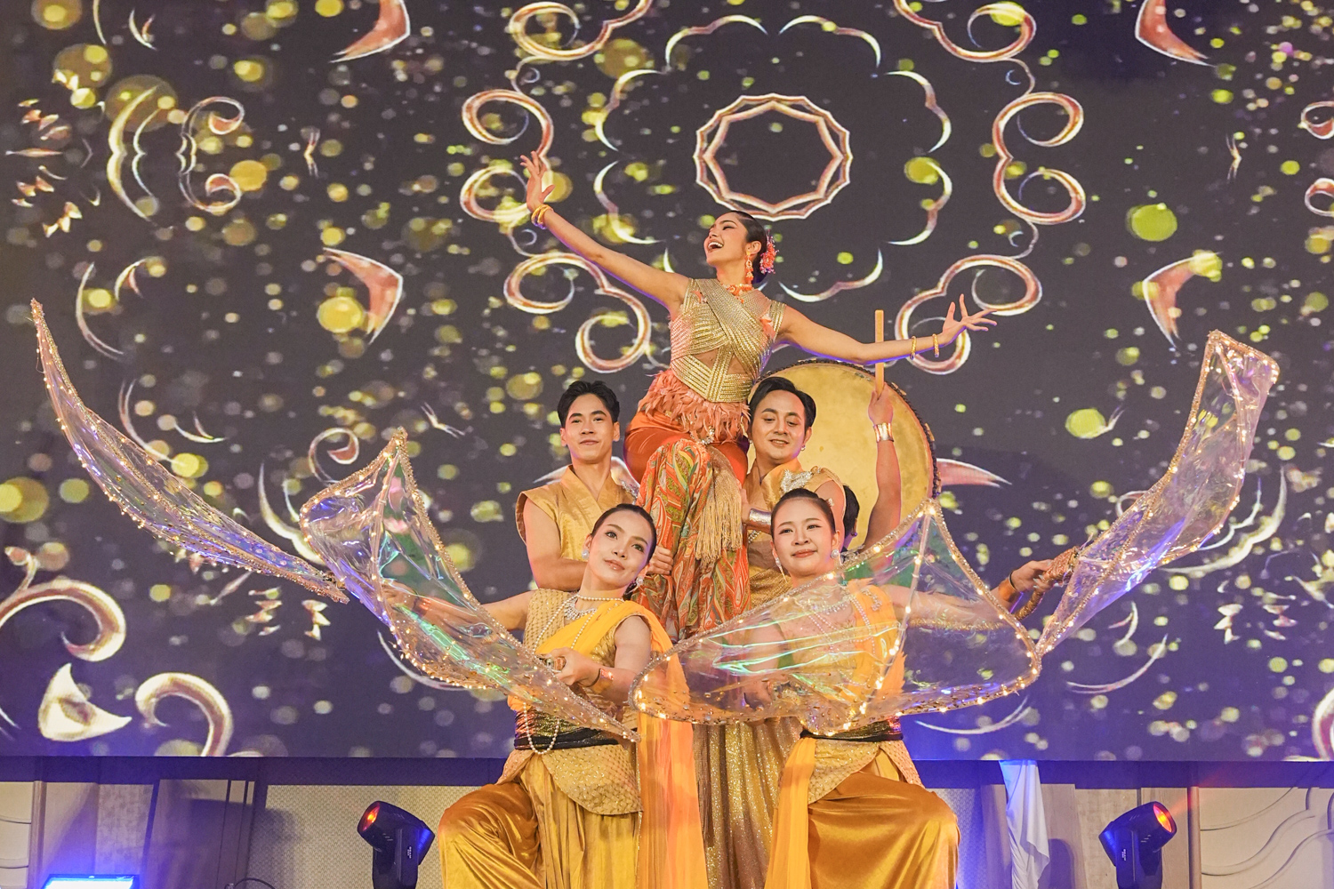 โชว์เปิด The Global Awakening งานครบรอบ 30 ปี SomapaIT